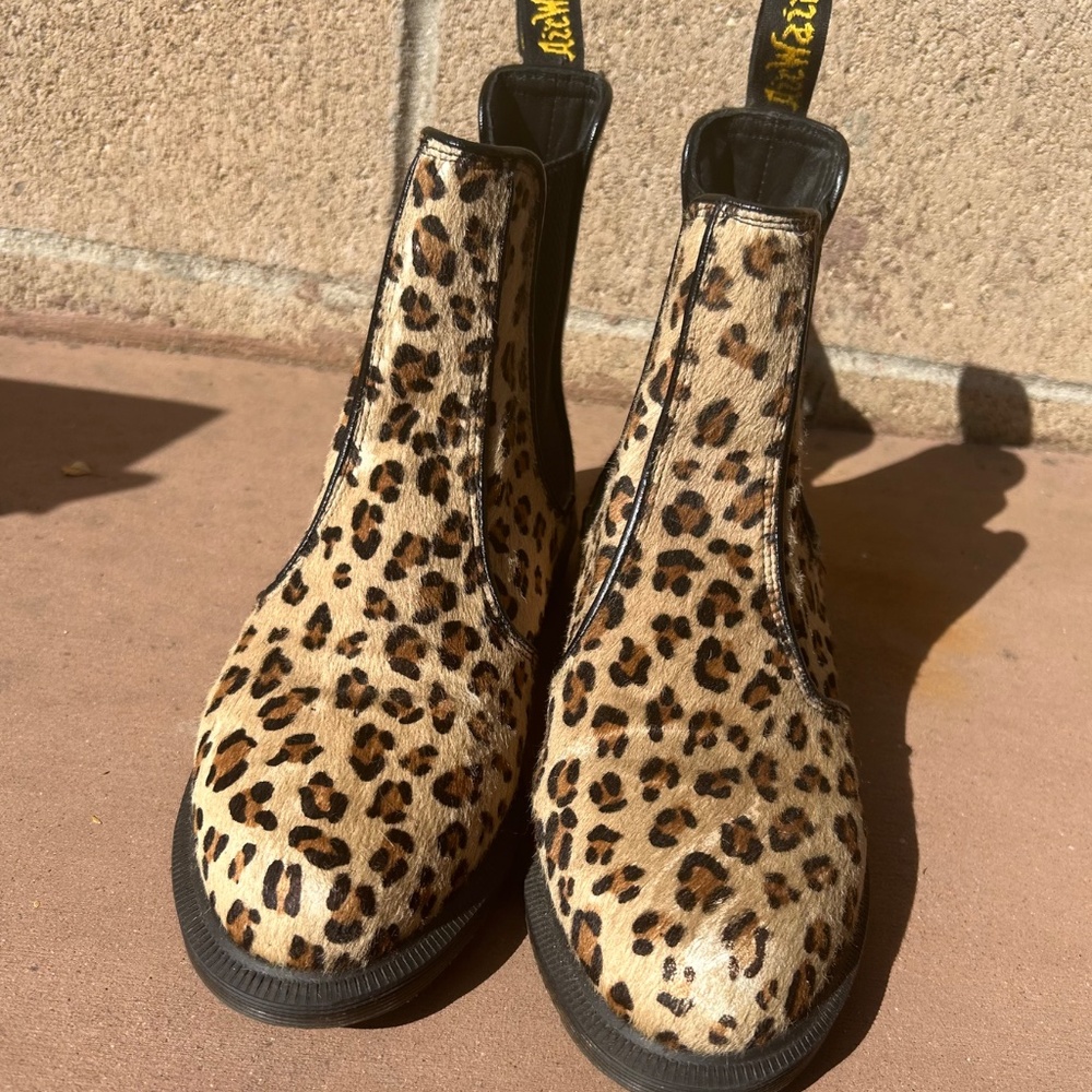 DR MARTENS Flora Madison Leopard 🐆 print boots